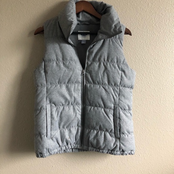 Grey Puffer Vest - Picture 1 of 3